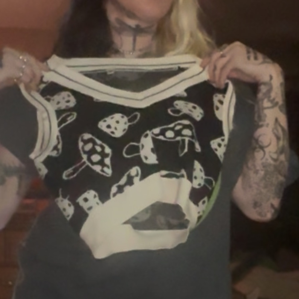 Black and White Graphic vest